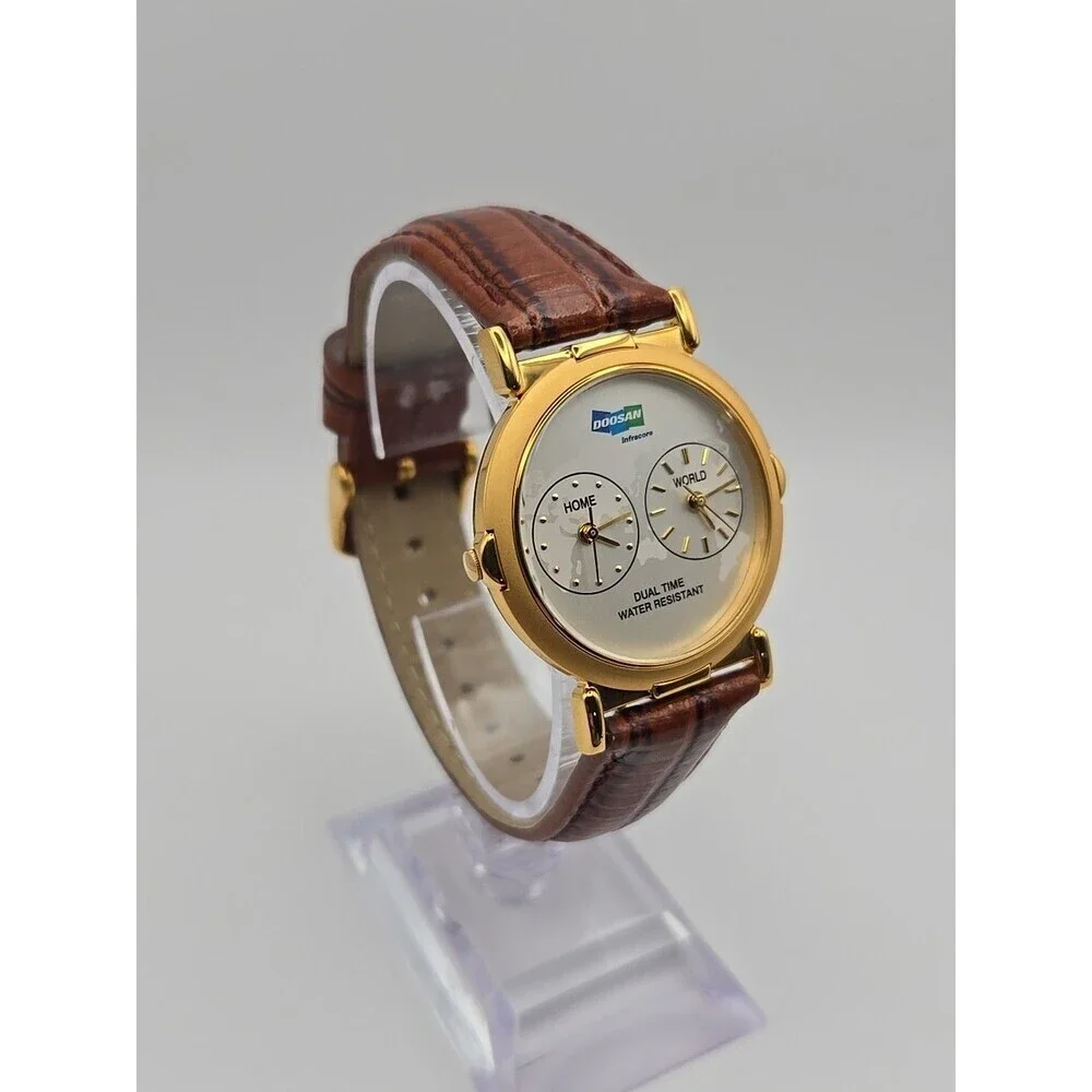 Doosan Infracore Dual Time World Map Dial Gold Tone Quartz Men Watch New Battery